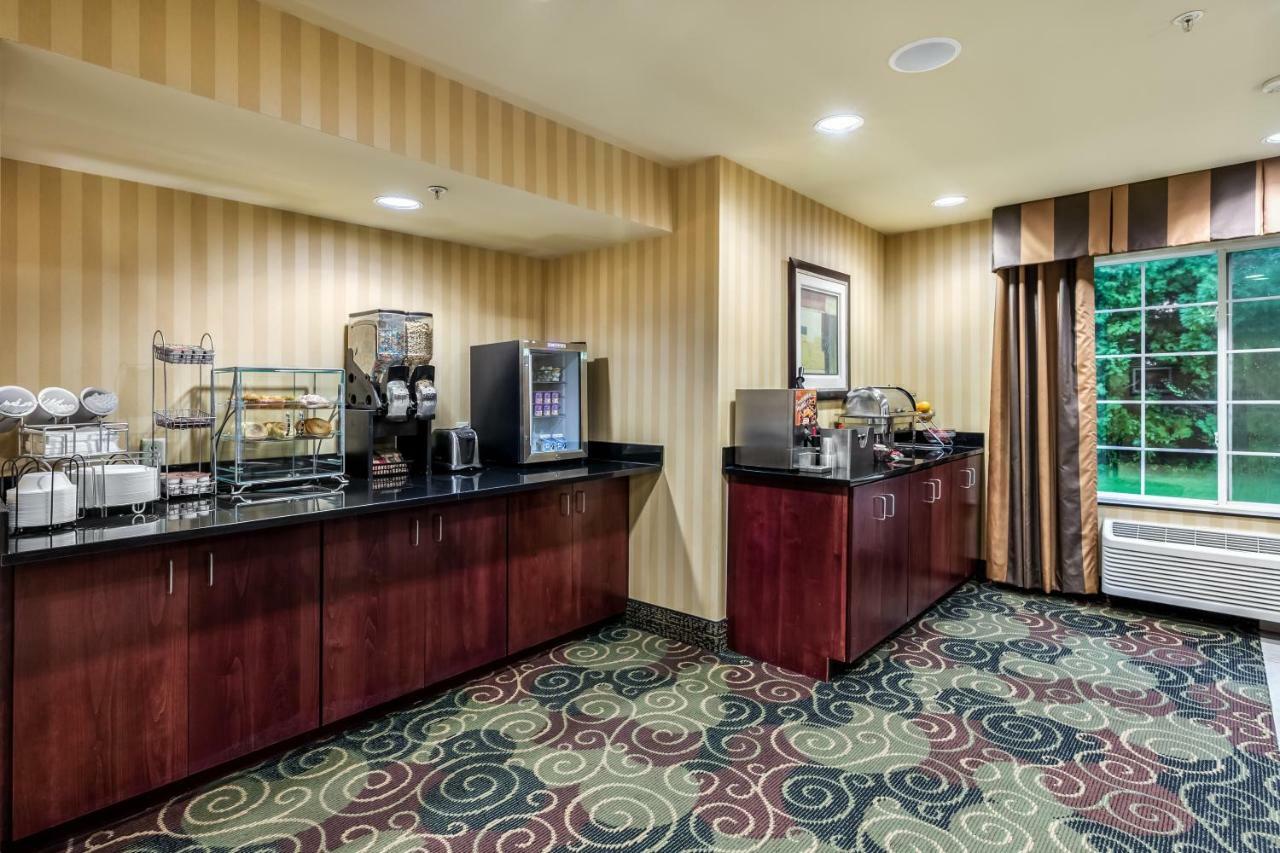Cobblestone Inn & Suites - Vinton, Ia Экстерьер фото